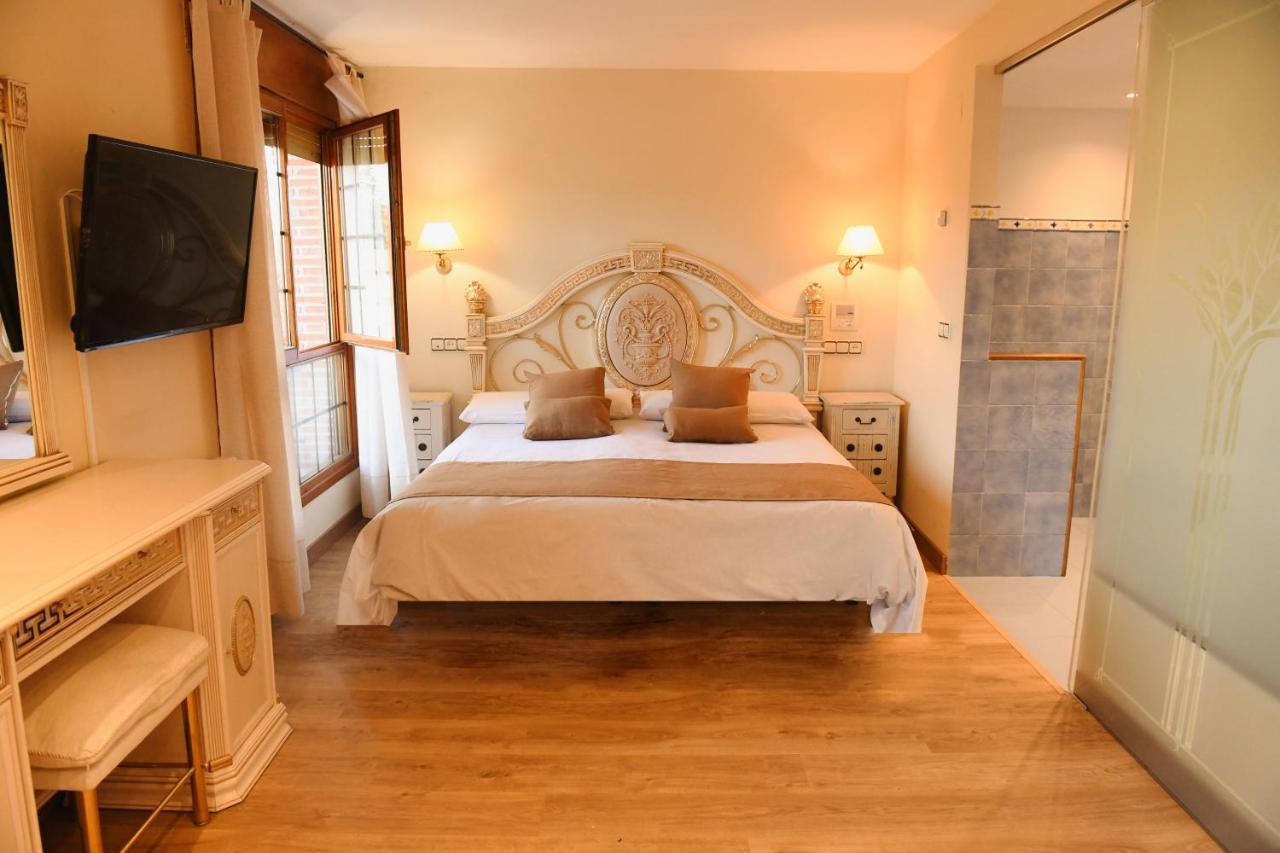 Queen Suite with Spa Bath,1676815268:JPEG